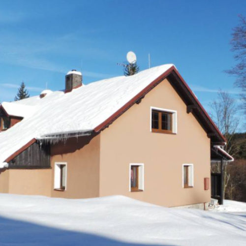 Chalupa Příchovice - Chata Krále Miroslava zimní pohled