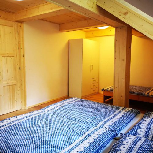 Třílužkový pokoj